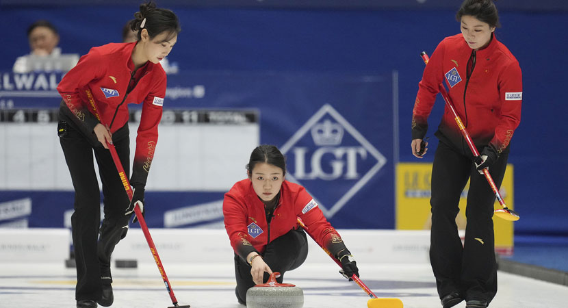 相比之下 相比之下